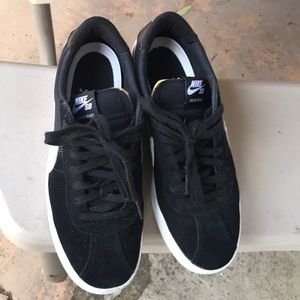 Nike SB Bruins size 10